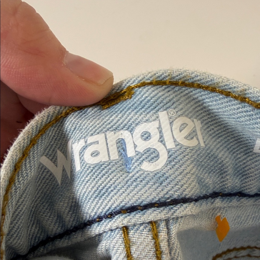 Wrangler Classic Light Blue Denim Pants - Picture 4 of 5